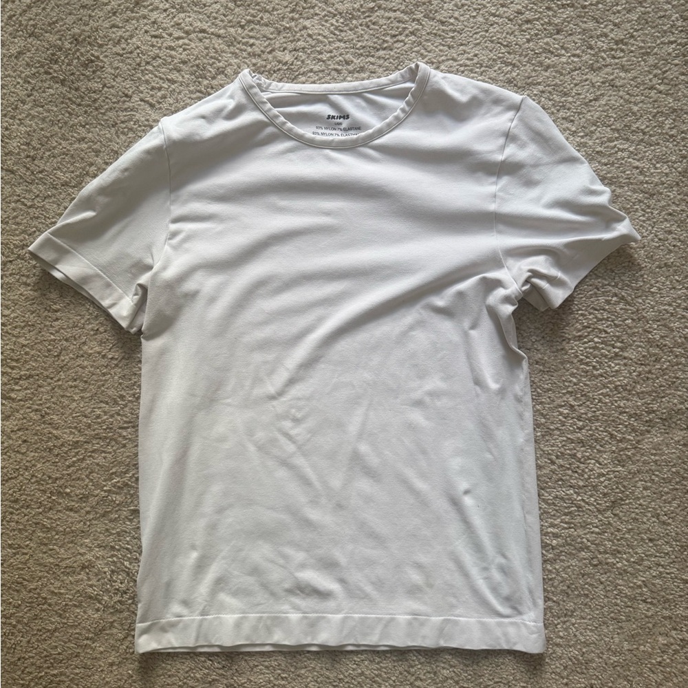 Skims White T